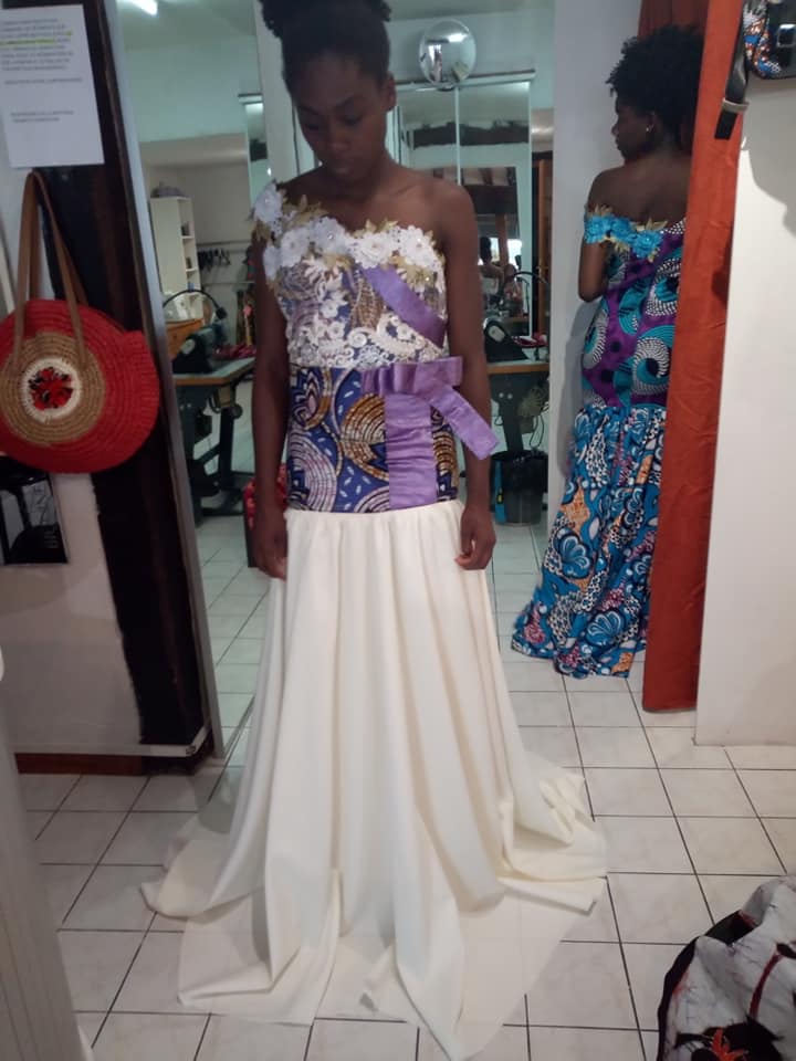 tinabes style- femme en robe africaine tinabes style- femme en robe africaine